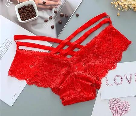 Sexy string σε κόκκινο χρώμα.