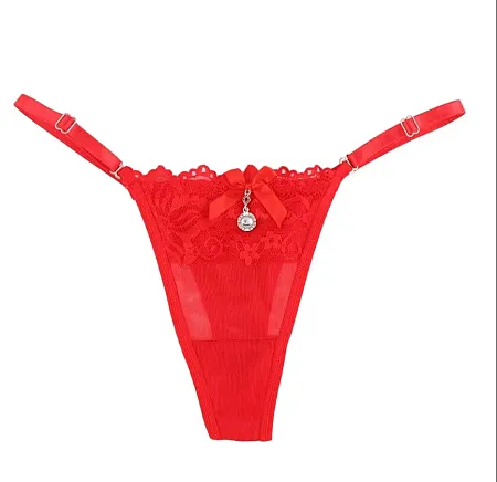 Κόκκινο String με δαντέλα.