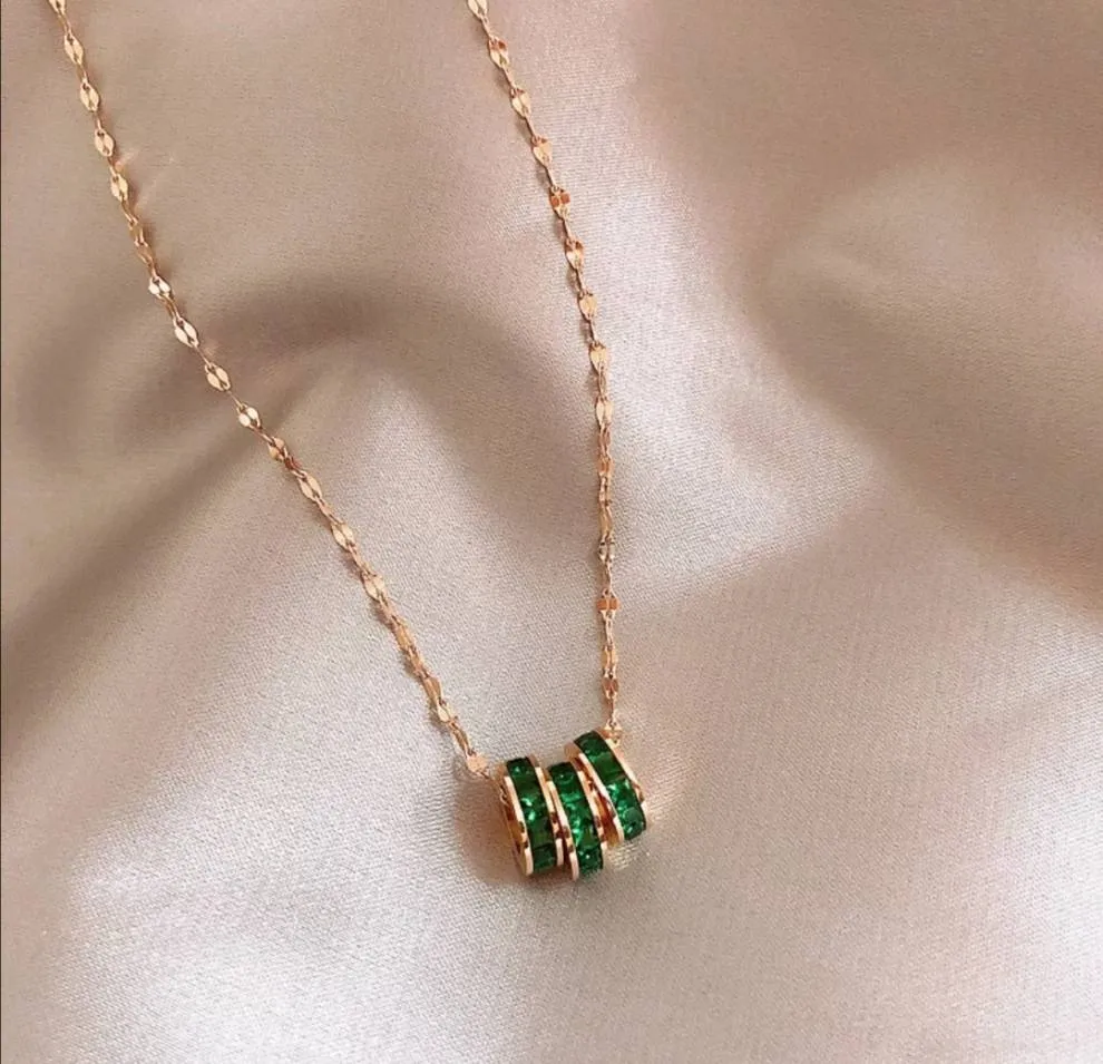 Κολιέ Emerald Radiance Cylinder – Ανοξείδωτο Ατσάλι