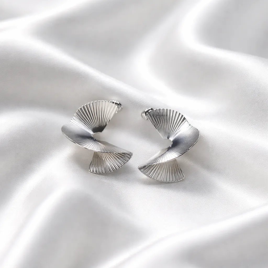 Σκουλαρίκια Ribbed Wave