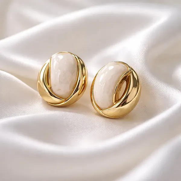 Σκουλαρίκια White Blush – Από Ανοξείδωτο Ατσάλι & Ροζ Λίθο