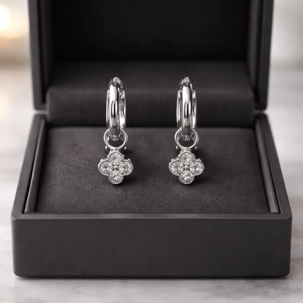 Σκουλαρίκια Crystal Clover – Ασημί Ανοξείδωτο Ατσάλι