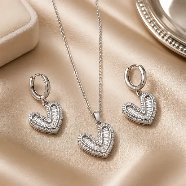 ​Σετ Κολιέ & Σκουλαρίκια Silver Baguette Heart από Ανοξείδωτο Ατσάλι