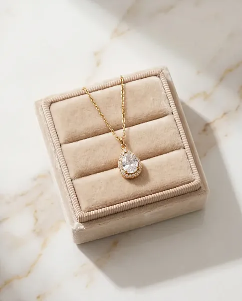 Κολιέ Radiant Pear-Cut – Ανοξείδωτο Ατσάλι