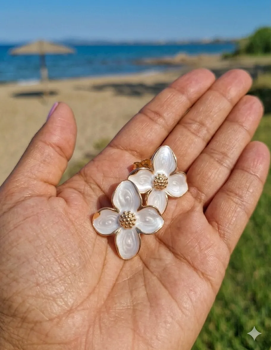 Σκουλαρίκια White Floral Enamel – Ανοξείδωτο Ατσάλι